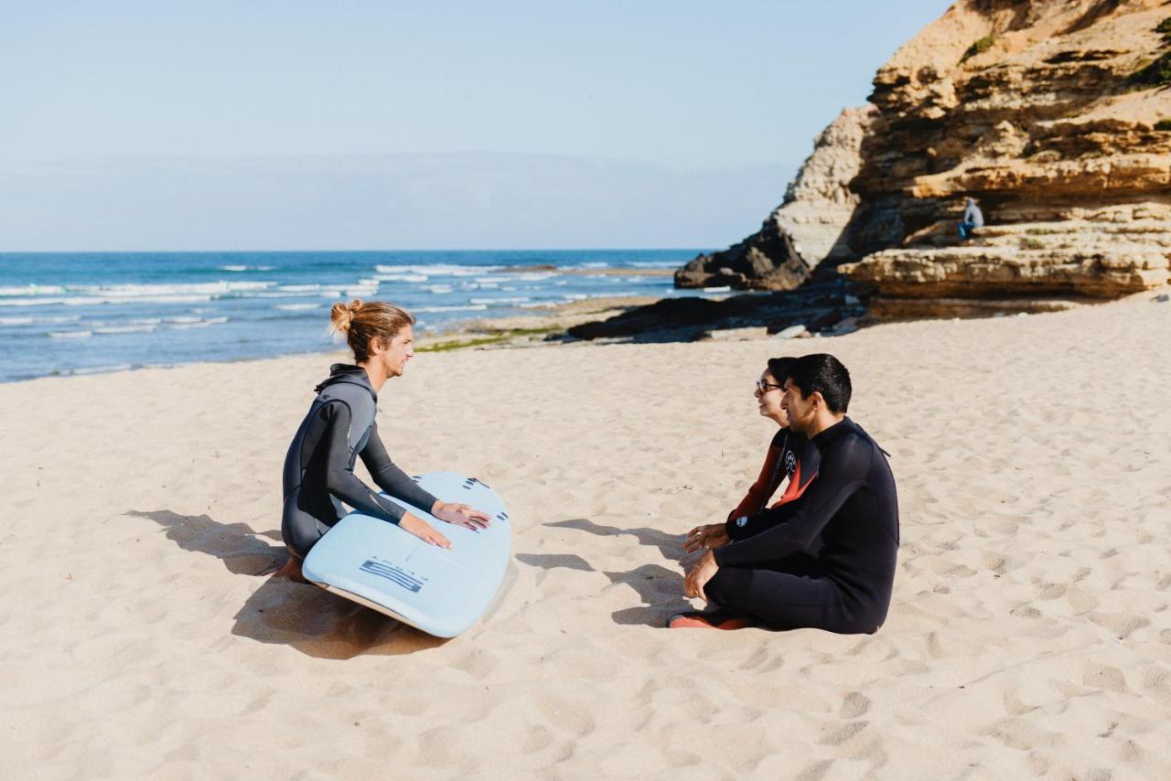 Laneez Ericeira Surf House Pansiyon Dış mekan fotoğraf