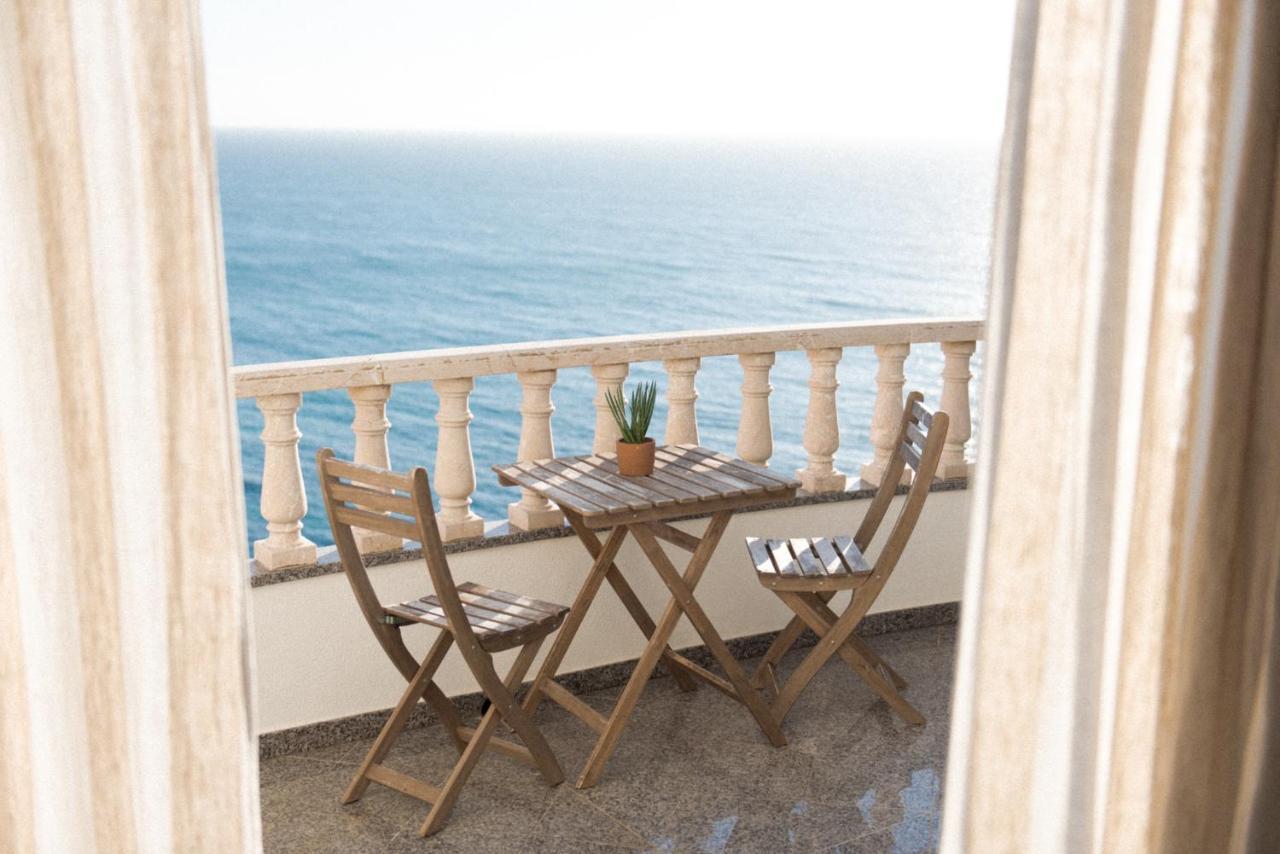 Laneez Ericeira Surf House Pansiyon Dış mekan fotoğraf