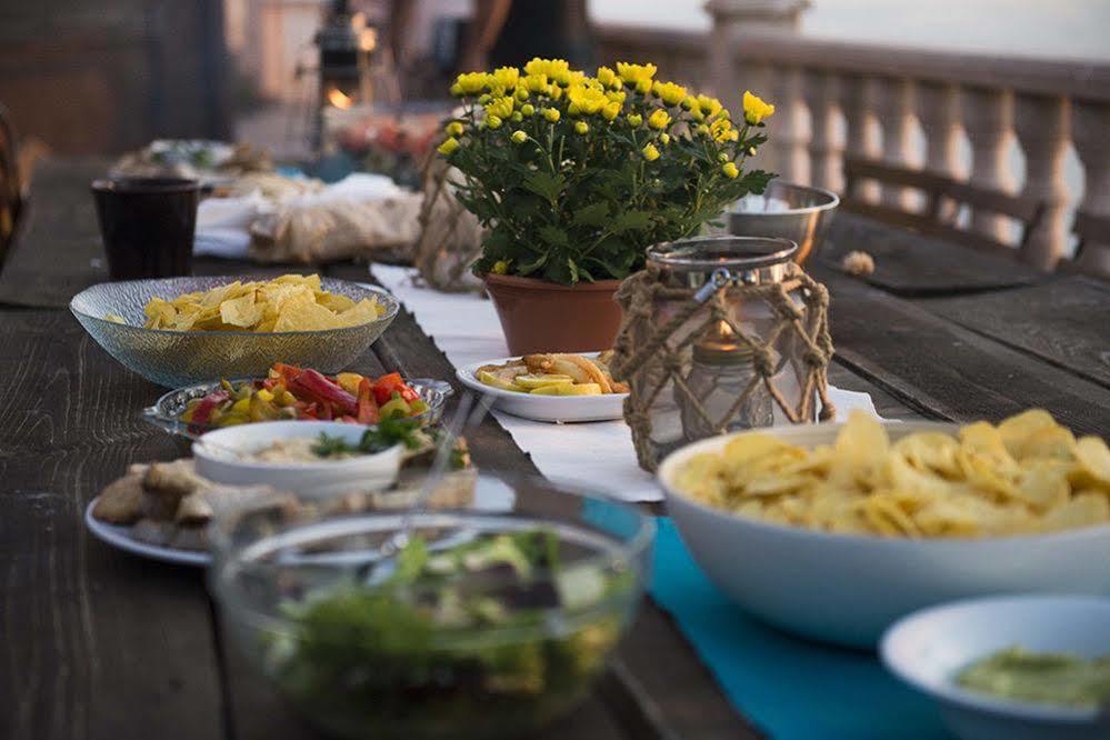 Laneez Ericeira Surf House Pansiyon Dış mekan fotoğraf