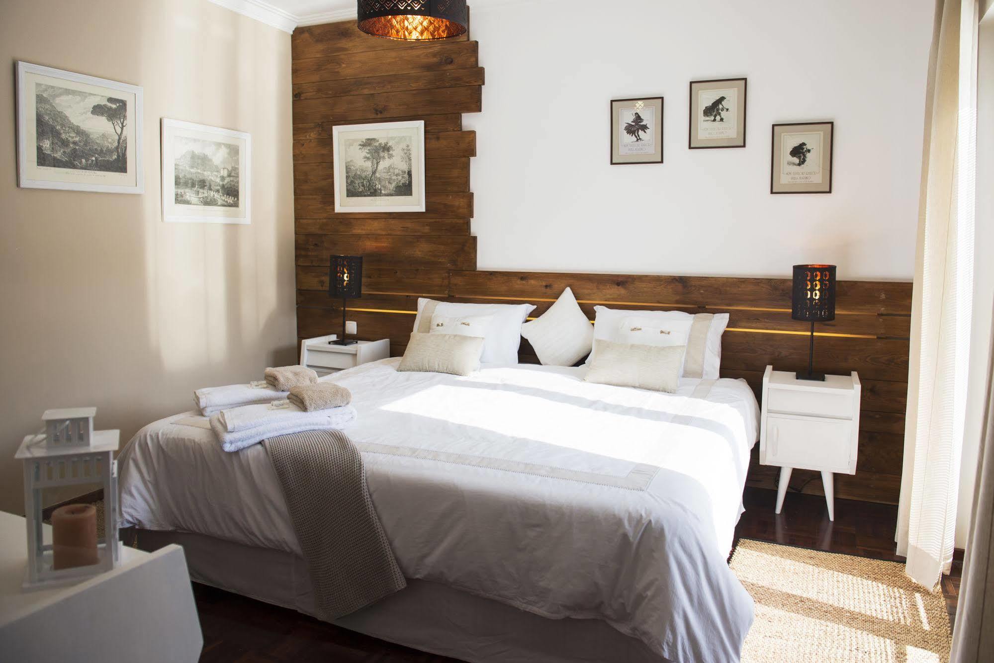 Laneez Ericeira Surf House Pansiyon Dış mekan fotoğraf