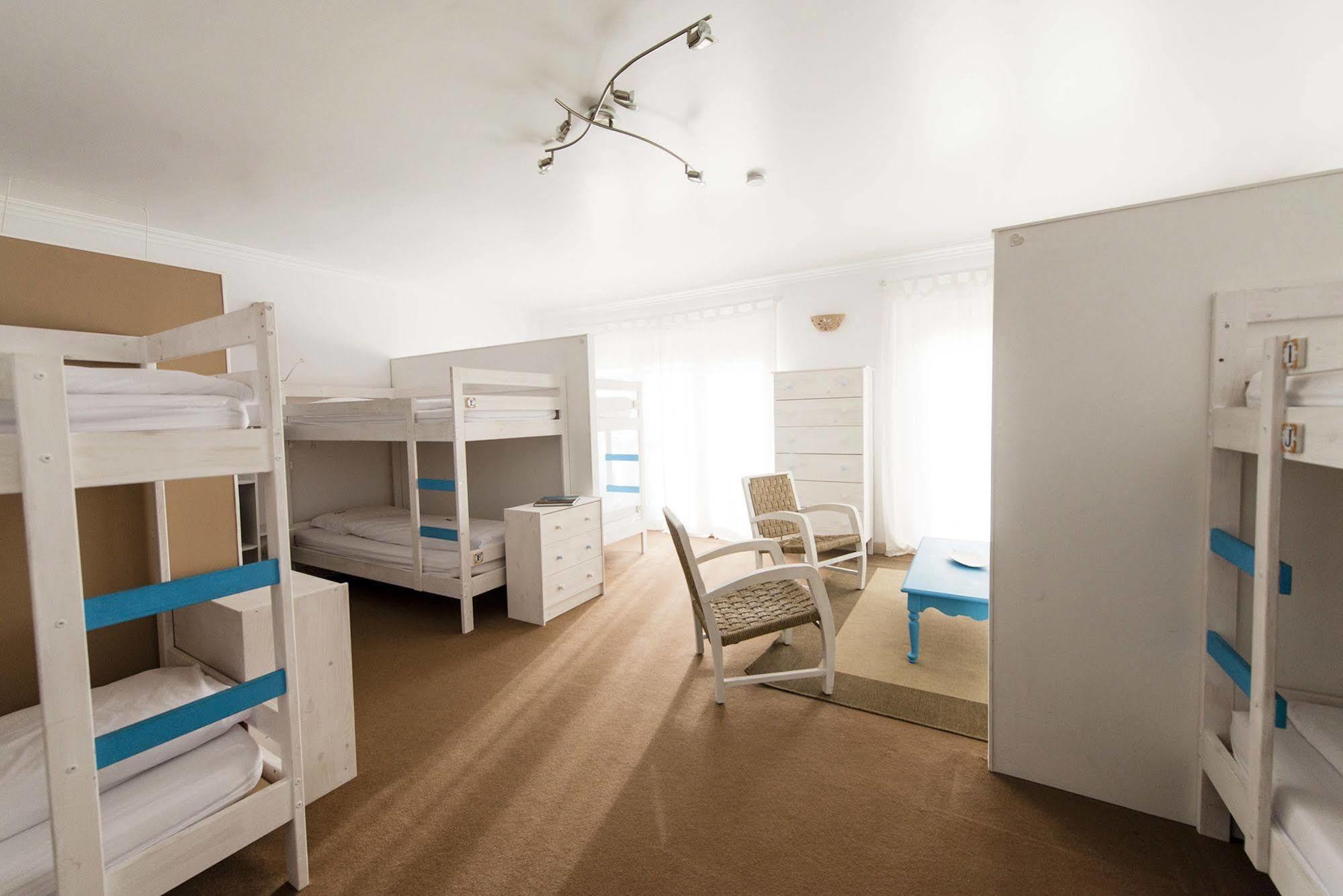 Laneez Ericeira Surf House Pansiyon Dış mekan fotoğraf